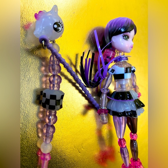 SPINMASTER TWISTY GIRLZ CHEXIE & UNICORN PETZ 5” - Picture 2 of 9